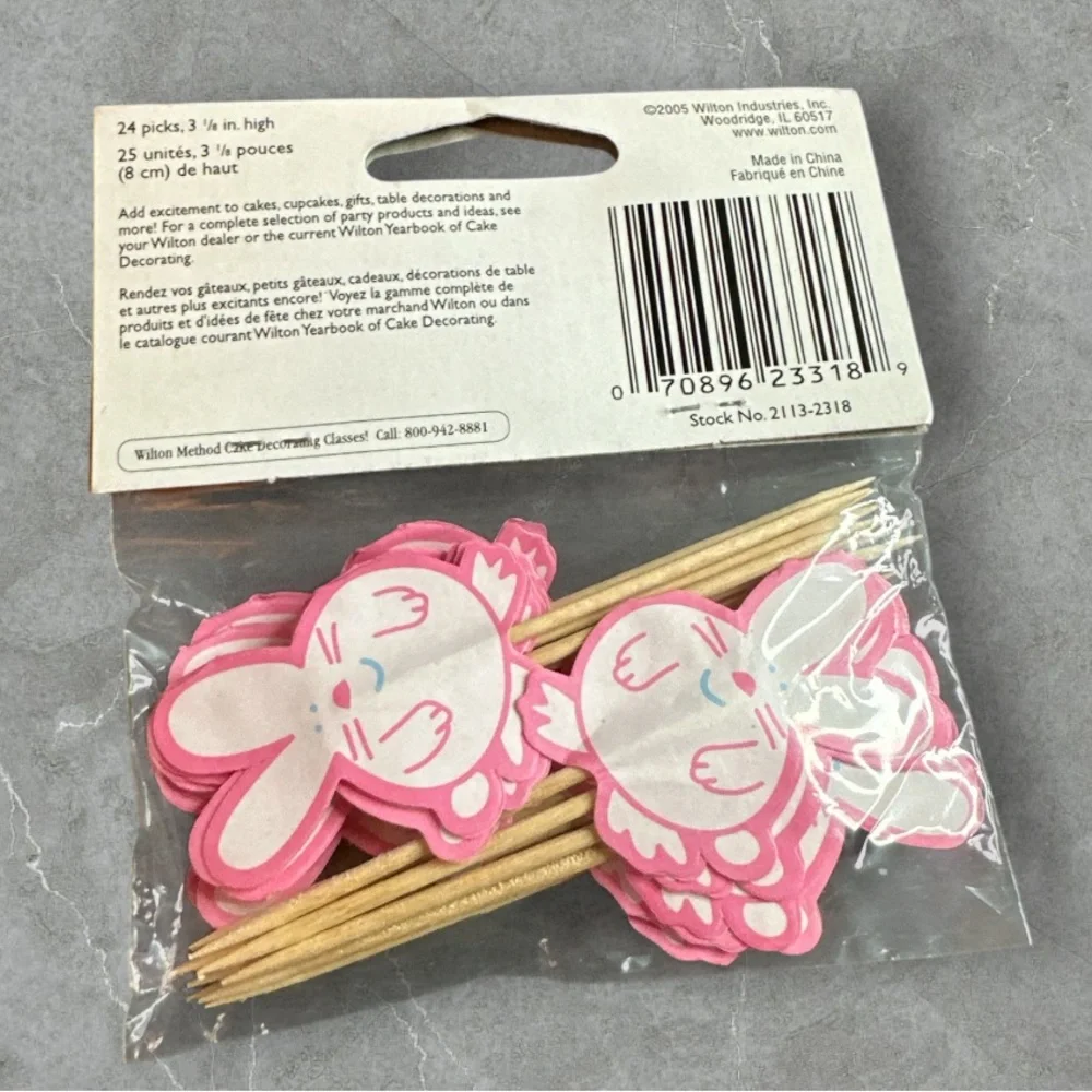 Vintage 2005 Wilton Pink Bunny Fun Pix paper cupcake picks pkg of 24